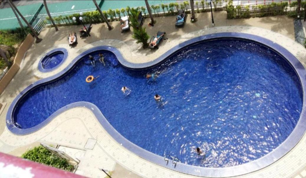 Executives Pantai Seaview Batu Ferringhi 2704 - 2 Bedrooms Exterior foto